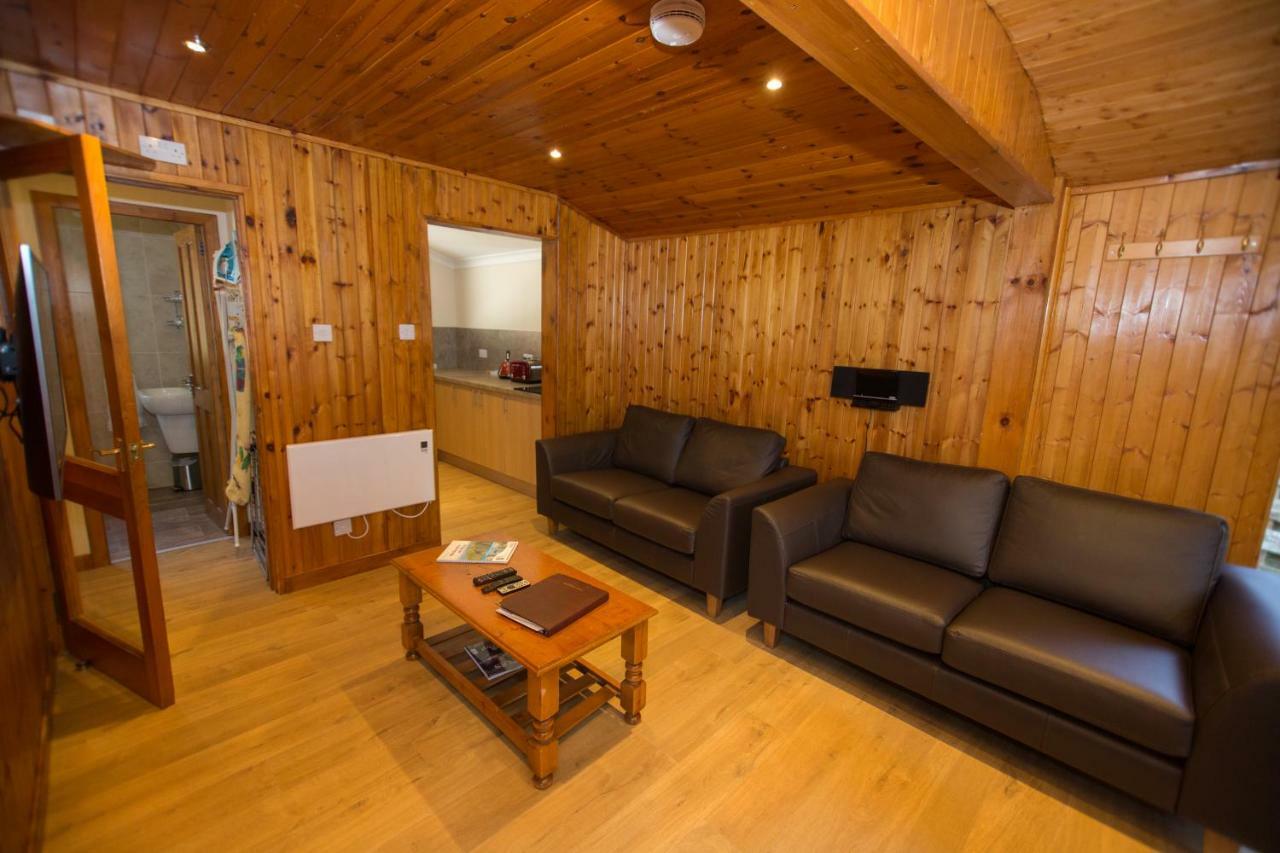 Invercauld Lodges 발라터 외부 사진