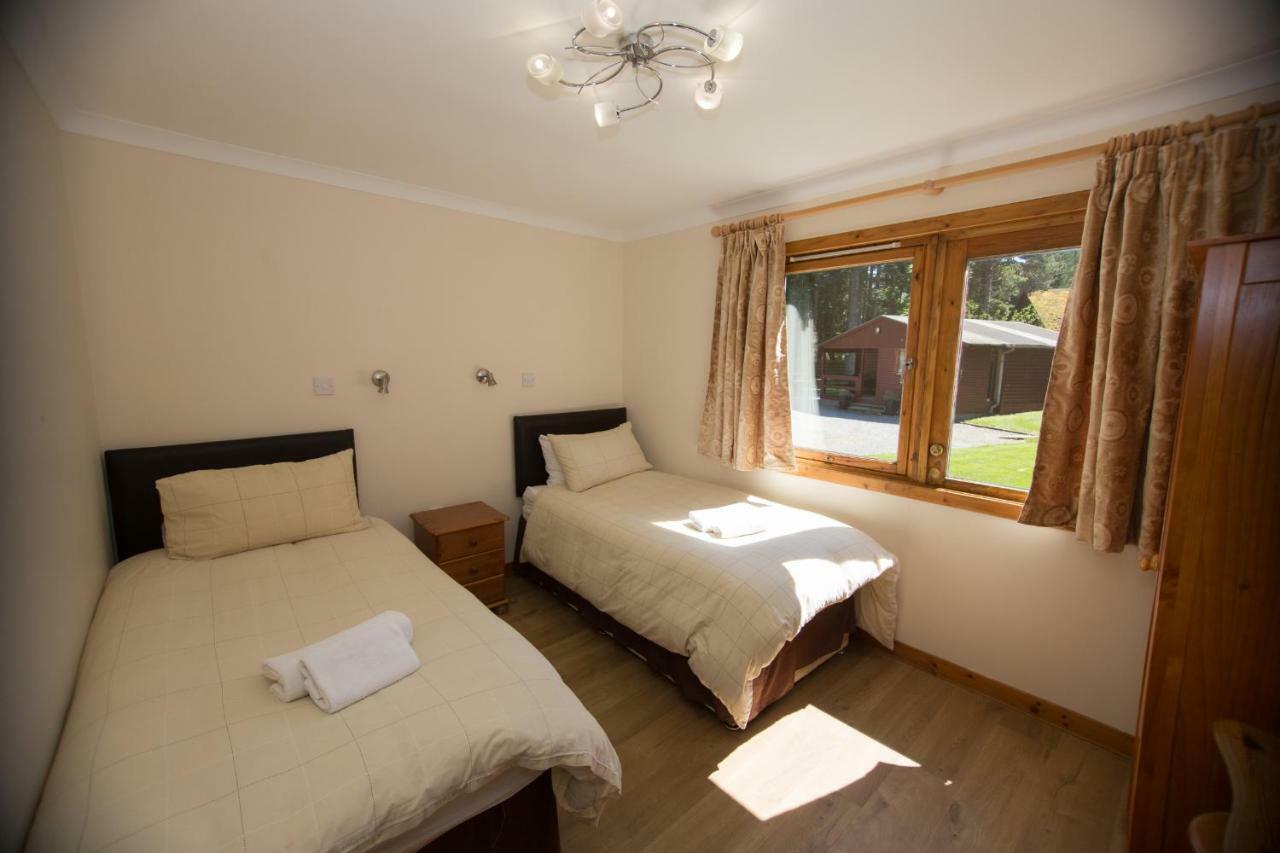 Invercauld Lodges 발라터 외부 사진