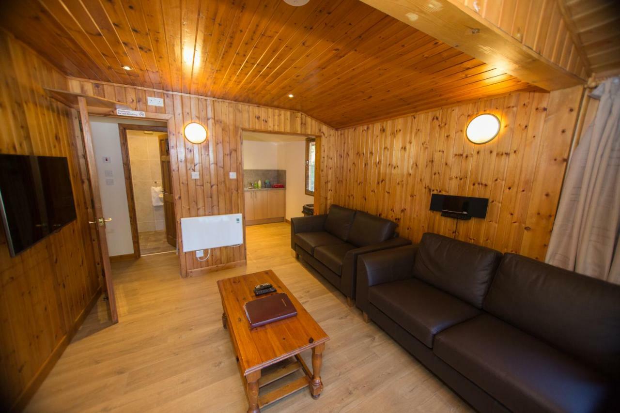Invercauld Lodges 발라터 외부 사진